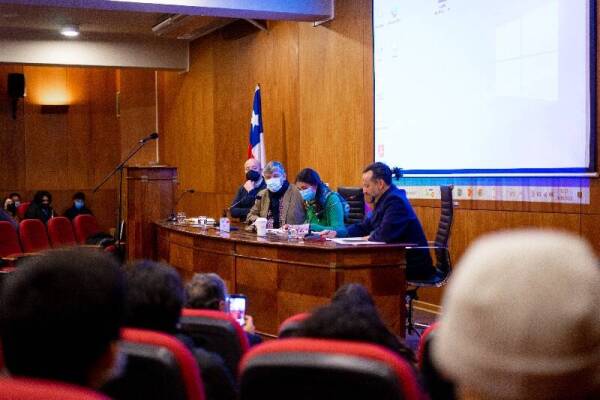 cabildo_universitario_con_presidenta_de_la_convencion_constitucional_-_mayo_2022_-_dsc09411